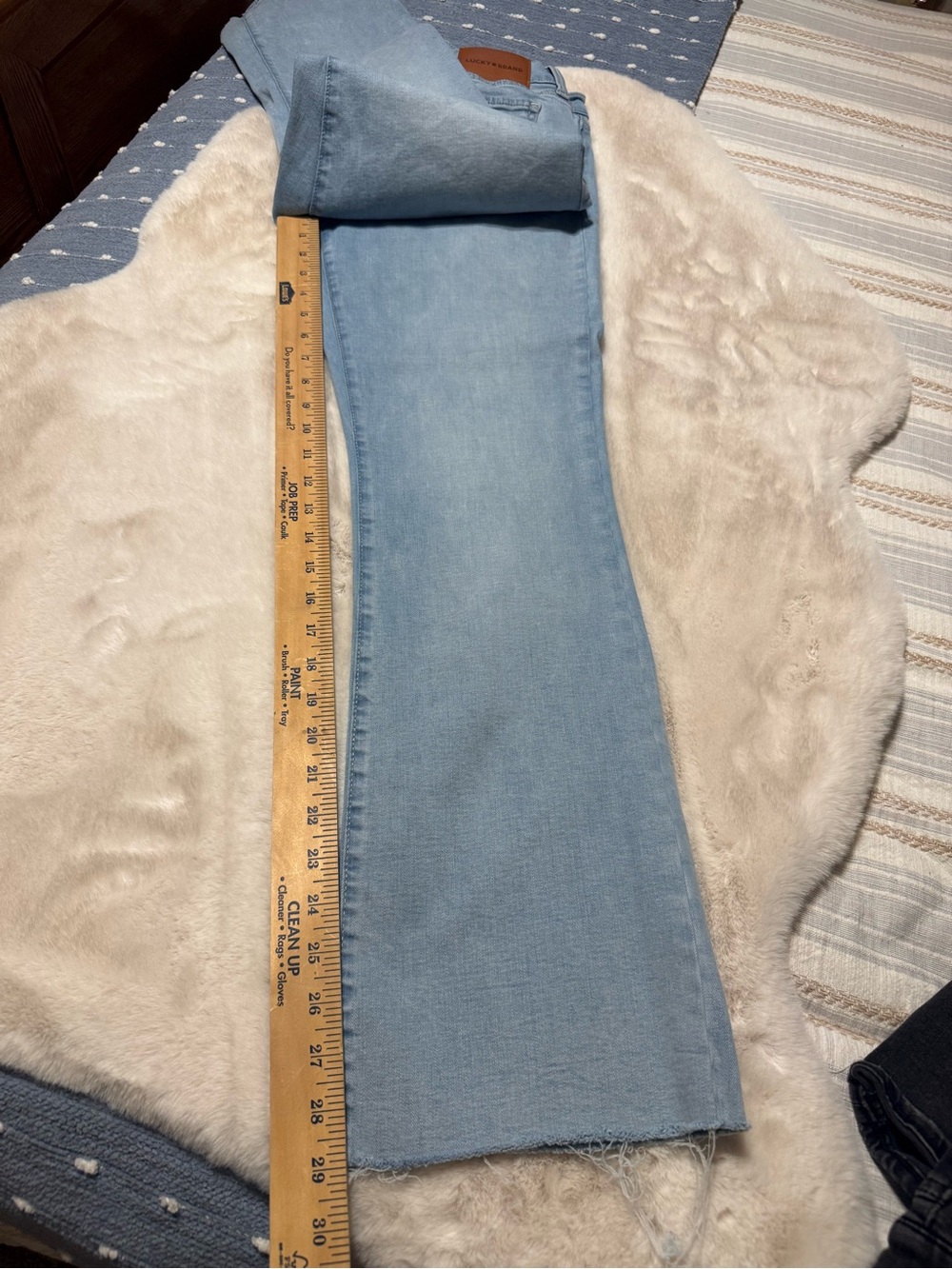 Lucky Brand Light Blue Mid Rise Bootcut Jeans With Raw Hem - Picture 8 of 8